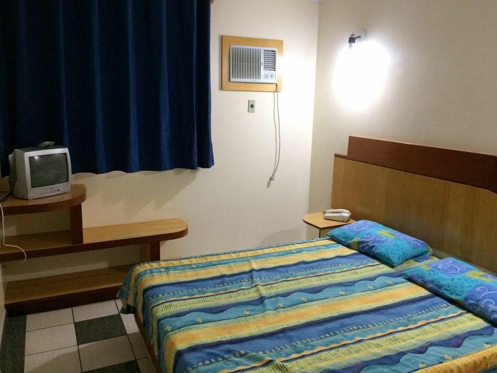 Diroma International Via Caldas Hotel *