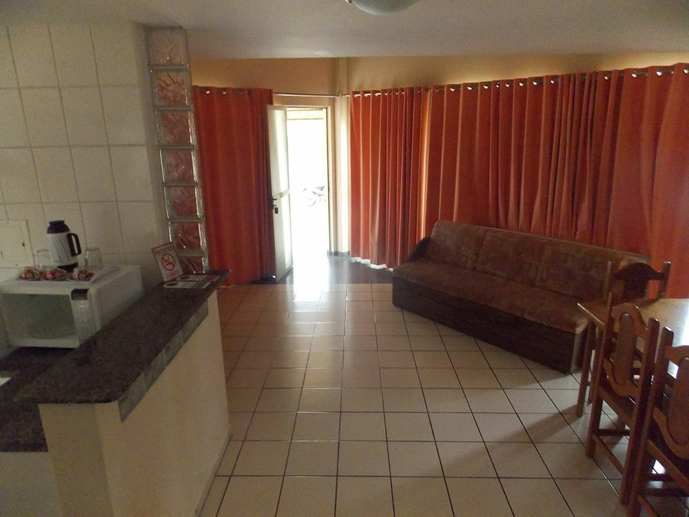 Diroma International Via Caldas Hotel *
